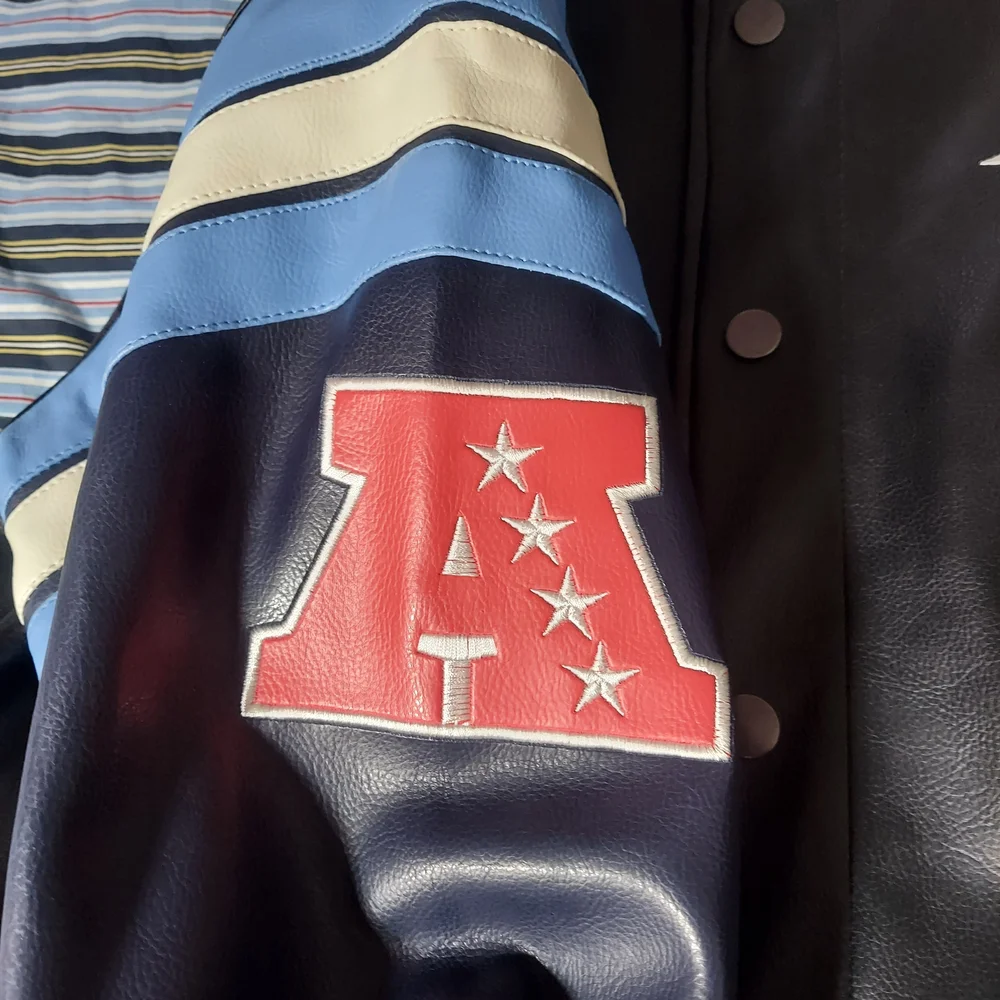 Tennessee Titans NFL Faux Leather Varsity Bomber Jacket Size Medium - Picture 6 of 9